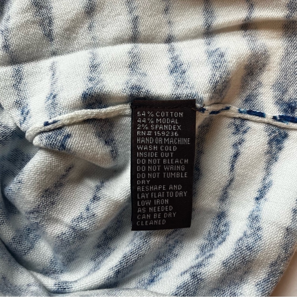 J. McLaughlin Blue and White Ink Striped Women's Crew Neck Sweater Size XS - Picture 5 of 6